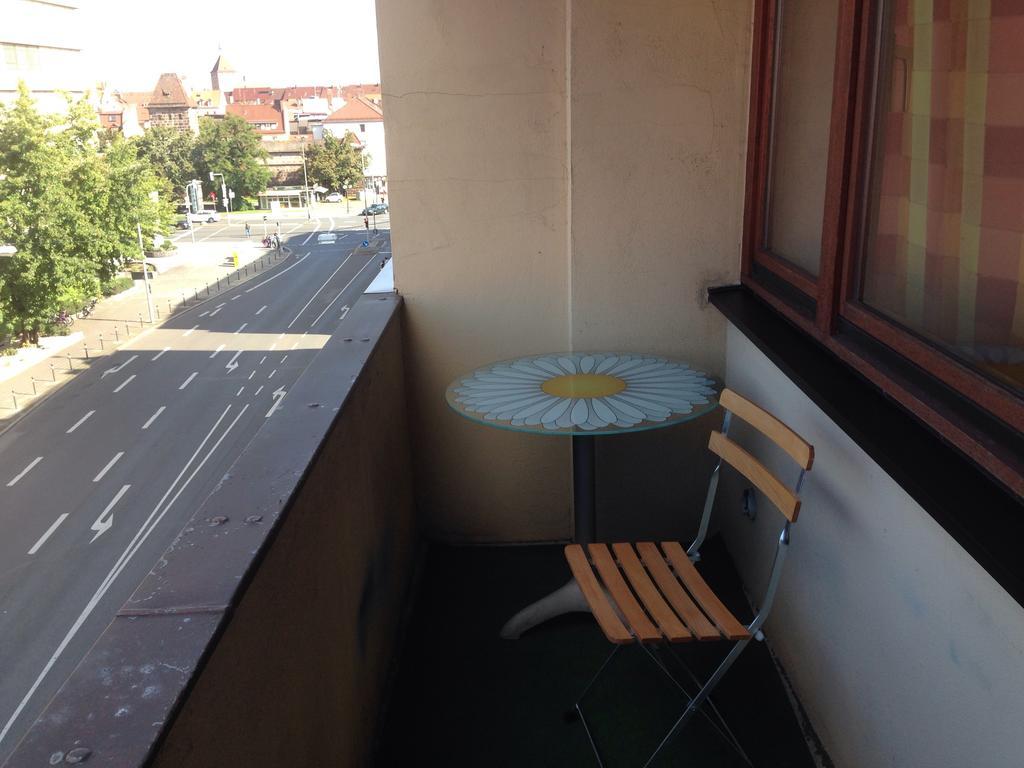 Apartment Nuernberg-City Exteriör bild